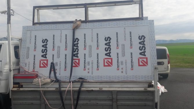 Erzurum’da 14 bin paket kaçak sigara ele geçirildi.