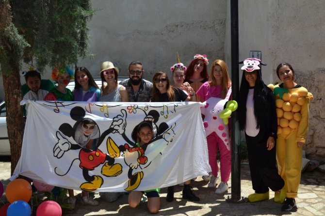 "Hayat Çocuklar İle Renkli Projesi"