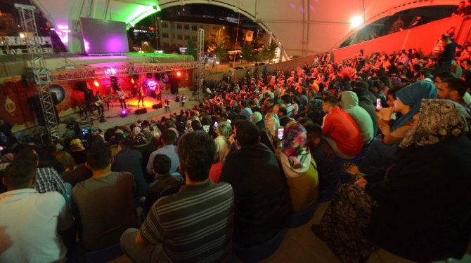 Pursaklar’da Ramazan dolu geçiyor