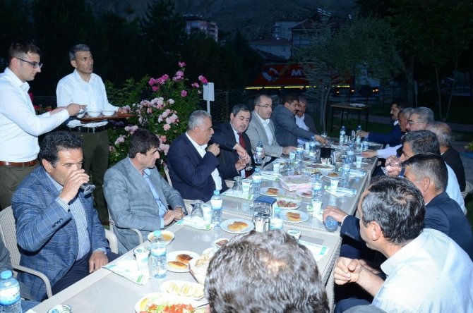 Darende Belediye BaşkanI Eser iftar verdi