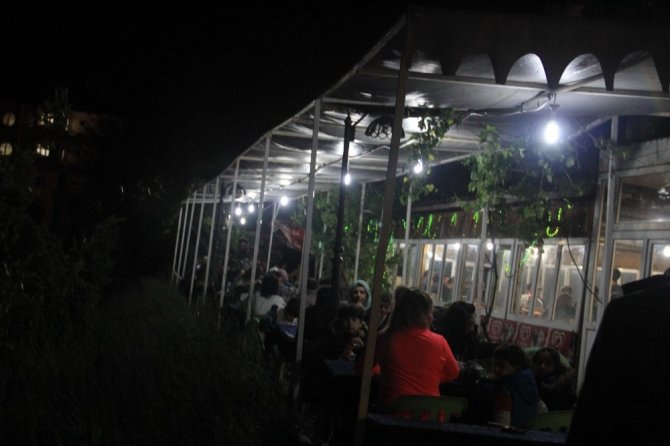 Hakkari’de renkli Ramazan geceleri devam ediyor