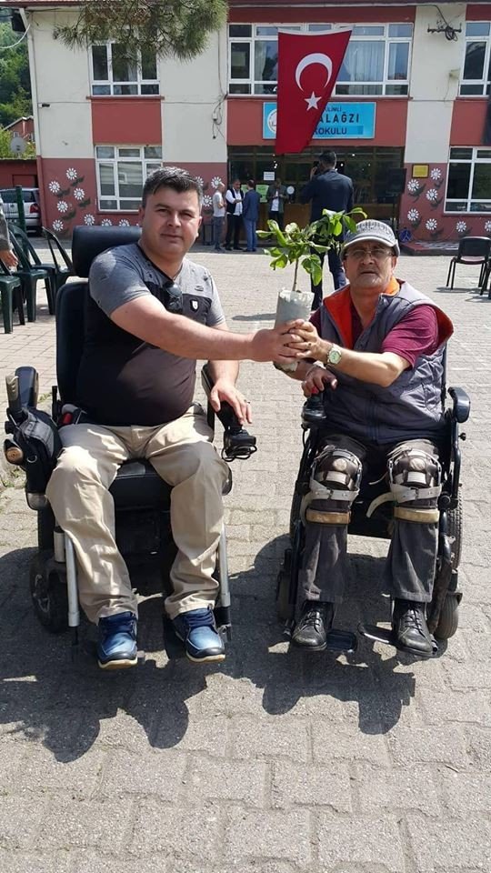 Zonguldak'ta Fidanlar toprakla buluştu