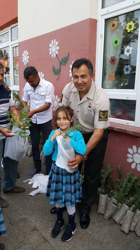 Zonguldak'ta Fidanlar toprakla buluştu