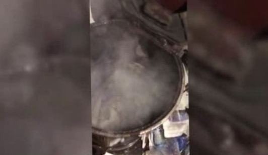 Adana'da uyuşturucuyu sobada yakarken yakalandılar