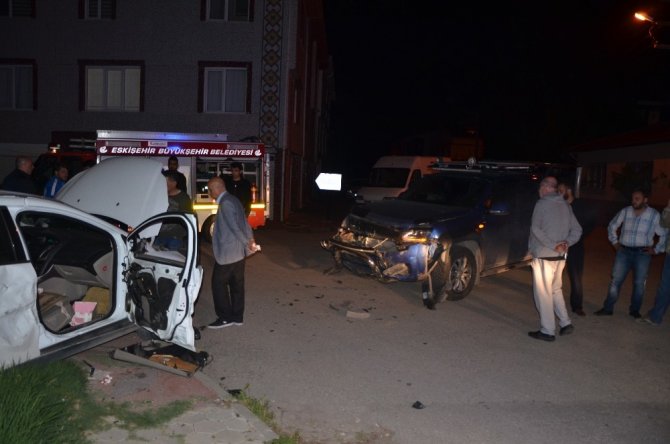 Eskişehir’de trafik kazası: 2 yaralı var