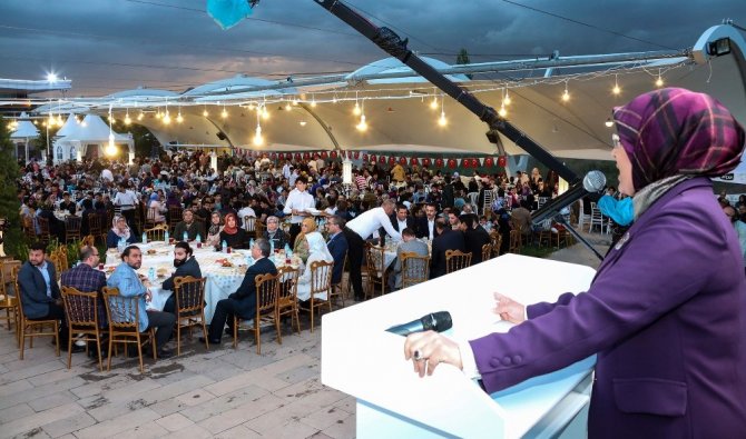 Konya Meram ailesi iftarda buluştu