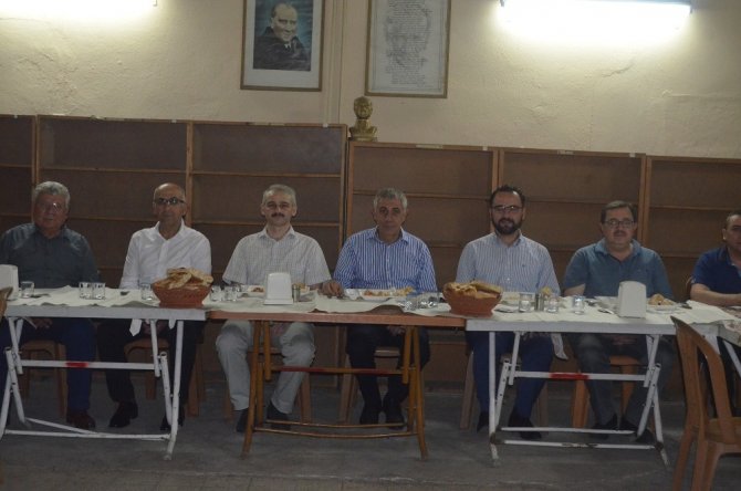 Salihli Kula protokolü, STSO’nun iftar programına katıldı