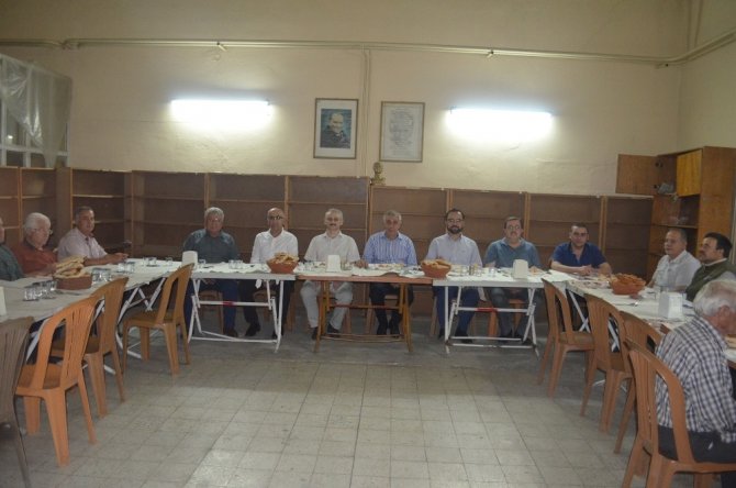 Salihli Kula protokolü, STSO’nun iftar programına katıldı