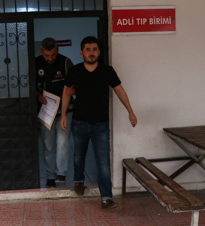 Adana'da muvazzaf askerlere FETÖ operasyonu