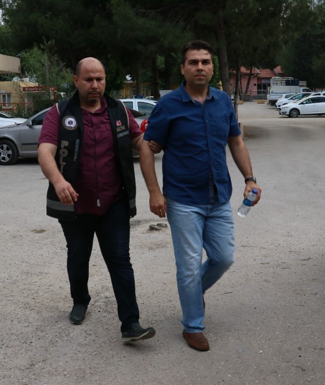 Adana'da muvazzaf askerlere FETÖ operasyonu