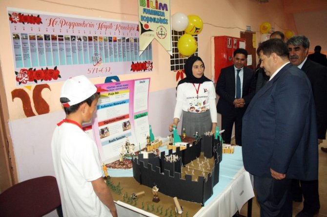 Ağrı’da TÜBİTAK Bilim Fuarı düzenlendi