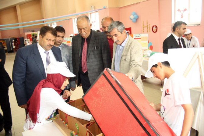 Ağrı’da TÜBİTAK Bilim Fuarı düzenlendi