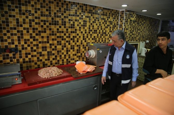 Siirt'te Zabıta ekiplerinden Ramazan denetimi