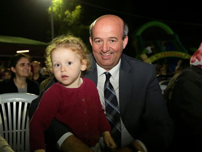 Adapazarı' ndaRamazan şenlikleri çocukları mutlu etti