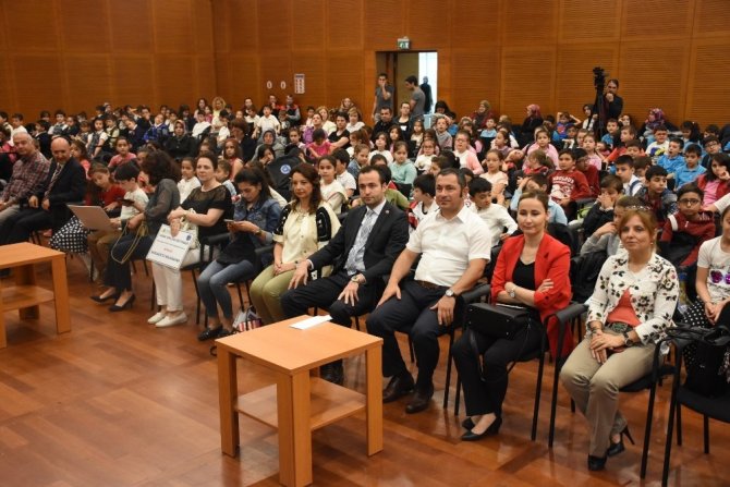 Bursa'da çevreci okullar ödüllendirildi