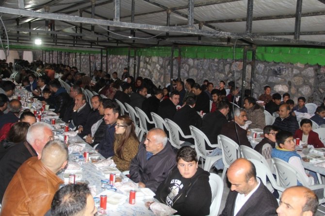 Van Başkale Belediyesinden iftar yemeği