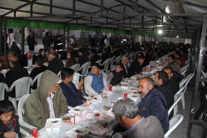 Van Başkale Belediyesinden iftar yemeği