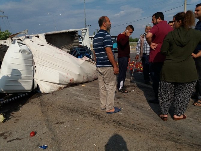 Balıkesir'de Kamyonet takla attı: 1 ölü, 1 yaralı