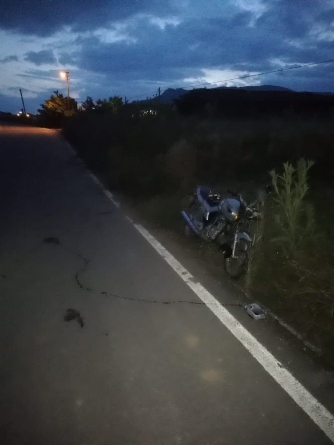 Köpeğe Çarpan Motosiklet Sürücüsü Yaralandı.