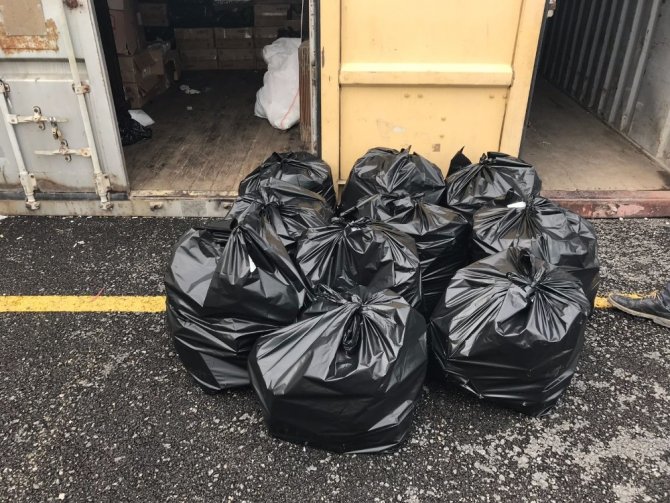 Van’da kaçak sigara operasyonu yapıldı.