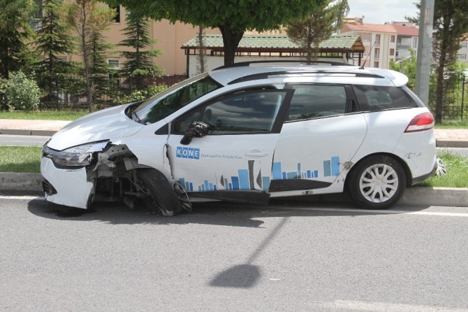 Elazığ’da trafik kazası: 4 kişi yaralandı.