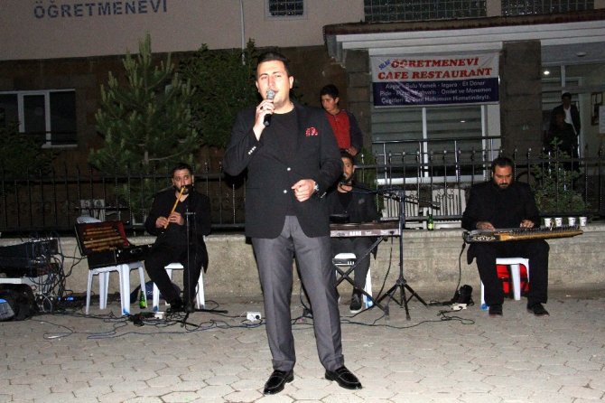 Bitlis Hizan’da ilahi konseri