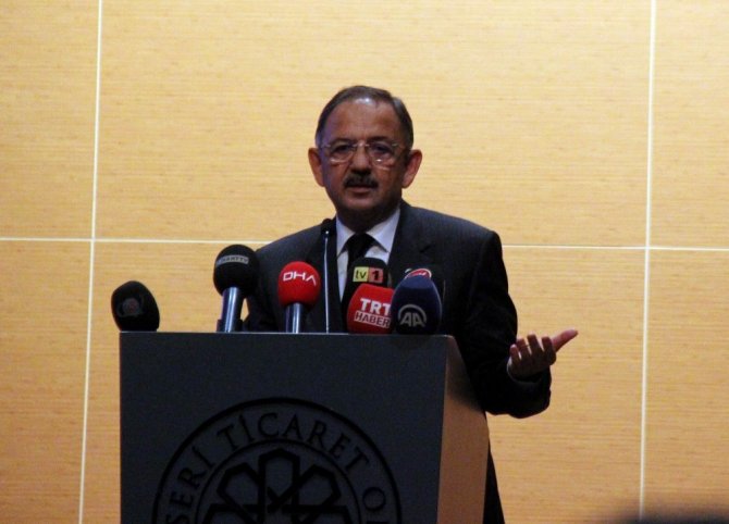 Çevre ve Şehircilik Bakanı Mehmet Özhaseki: Hızlı tren açıklamasında bulundu