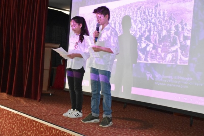 Dursun Fakıh İmam Hatip Ortaokulu’ndan ’İngilizce Festivali’