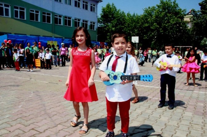 Sarıgöl'de Öğrenciler buluşlarını sergiledi