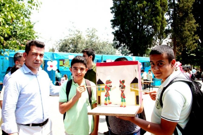 Sarıgöl'de Öğrenciler buluşlarını sergiledi