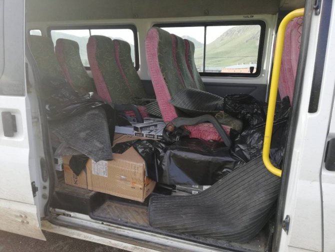 Van’ 15 bin paket kaçak sigara ele geçirildi
