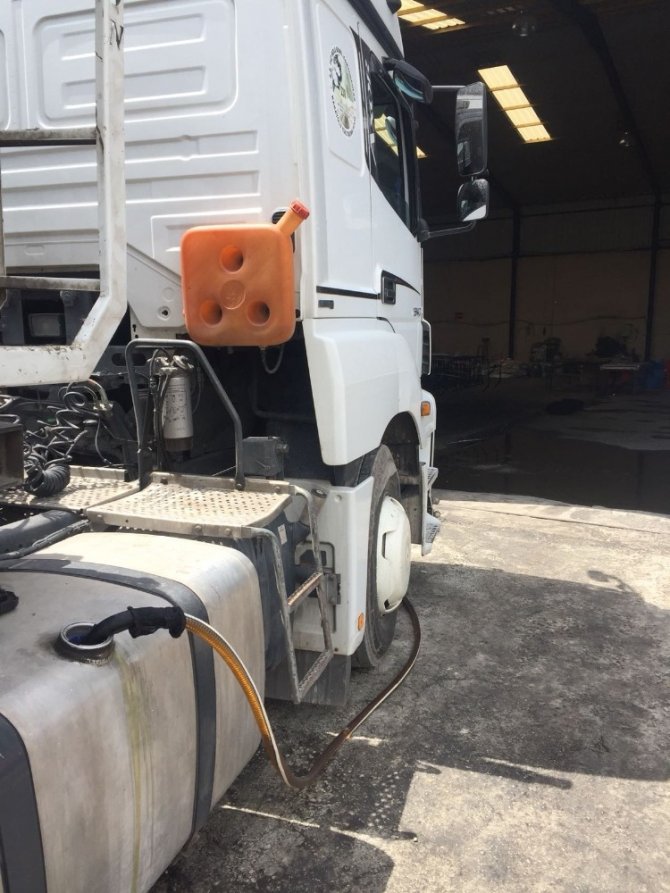 Adana’da kaçak akaryakıt operasyonu düzenlendi.