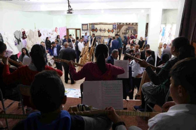 Muş Varto’da yılsonu sergisi