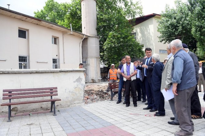 Osmangazi’den camilere hizmet eli.