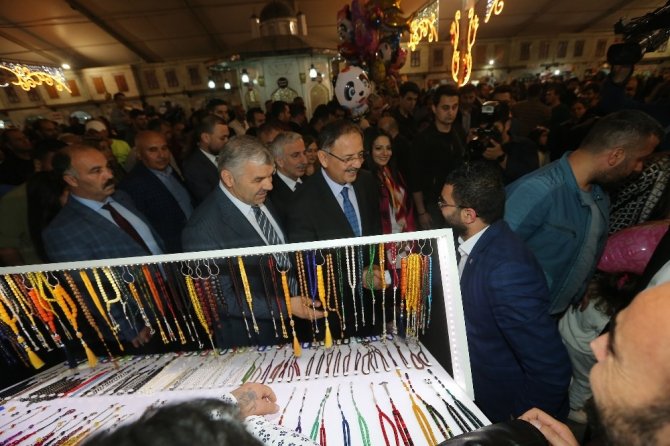 Ramazan Sokağı’na büyük ilgi