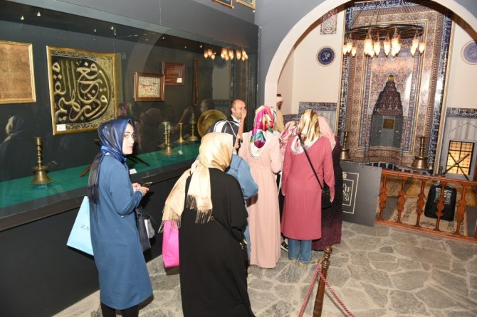 Bursa’da Sakal-ı Şerif ziyarete açıldı.