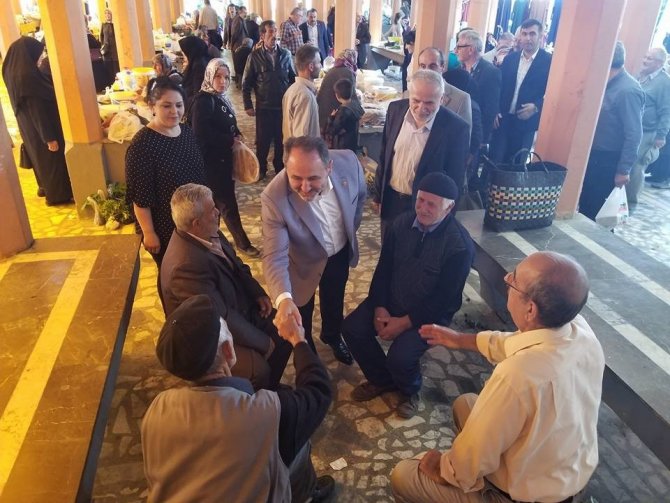 AK Parti Kastamonu Milletvekili Murat Demir esnafla bir araya geldi