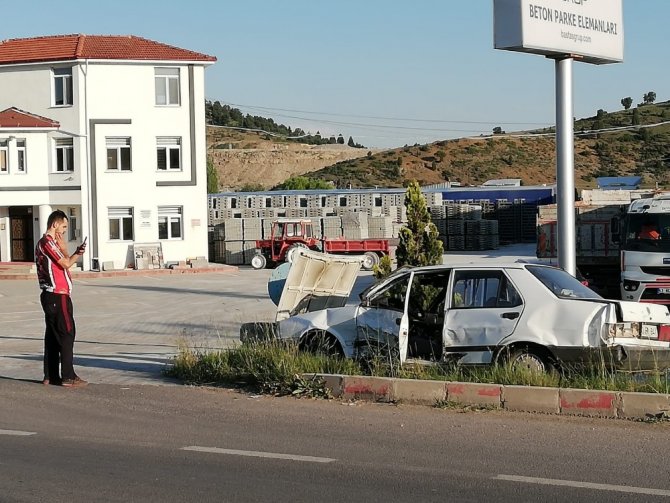 Kütahya'da kaza: 3 yaralı