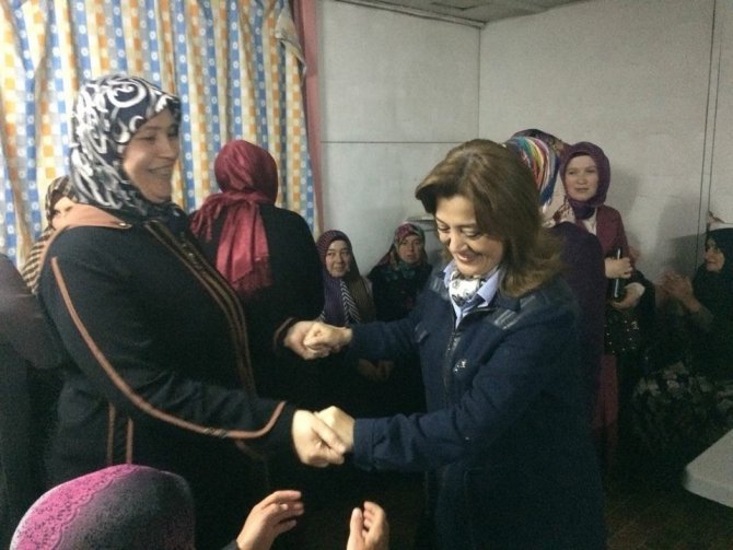 Ceyda Çetin Erenler: "vakit Türkiye vakti"
