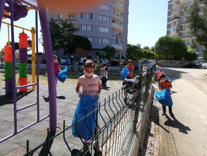 Öğrenciler geri dönüşüme dikkat çekti.