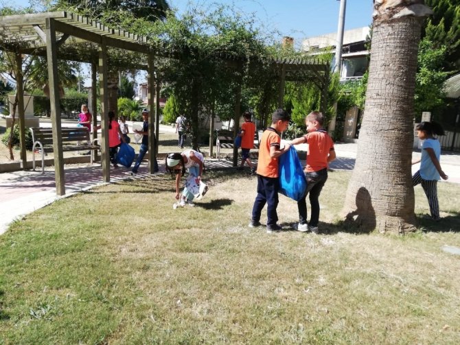 Öğrenciler geri dönüşüme dikkat çekti.