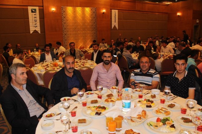VEDAŞ ve VEPSAŞ’tan personeline iftar yemeği