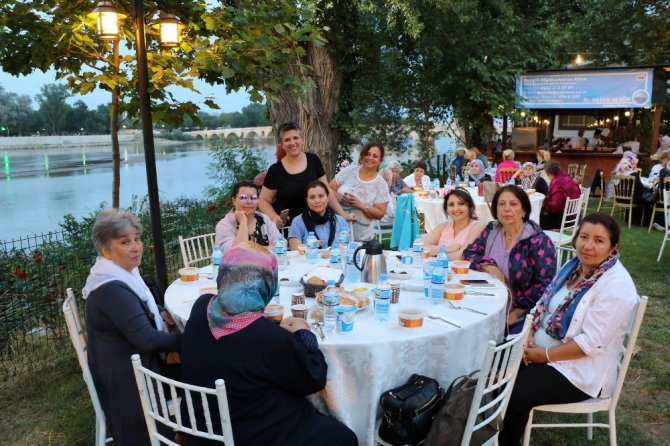 33 yıldır aralıksız devam ediyordu bu senede tekrarlandı
