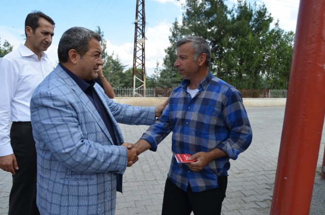 Fendoğlu, Dilek ve Yeşiltepe Mahallesi'ni ziyaret etti