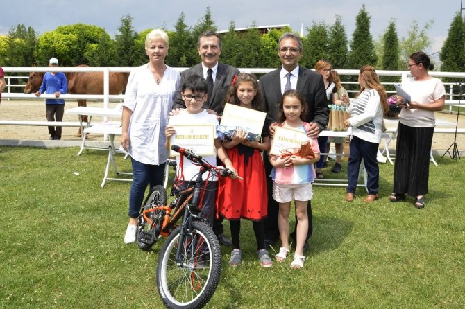 "Hayvanları Koruyalım, Sevgimizi Çoğaltalım"