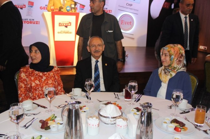 Kılıçdaroğlu: “Yurt dışındaki vatandaşlarımız niye milletvekilleri olamıyorlar”