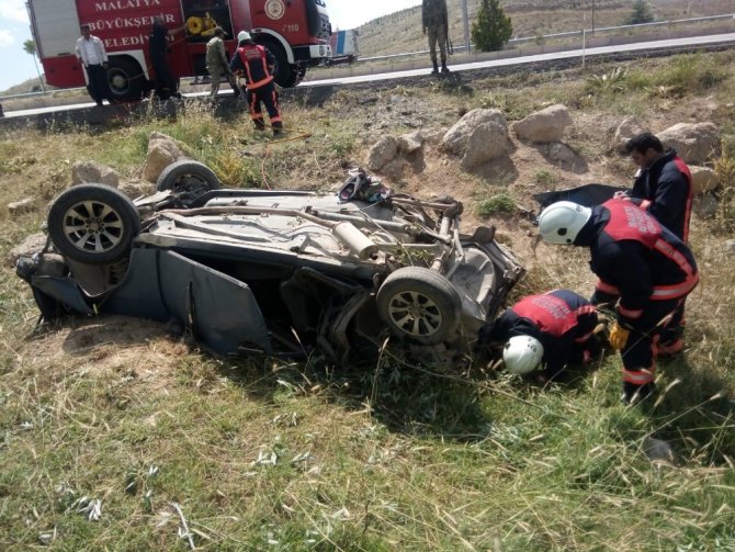 Malatya'da havaalanı yolunda kaza: 1 yaralı