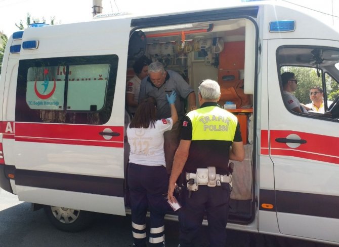 Muğla'da motosiklet 64 yaşındaki yayaya çarptı
