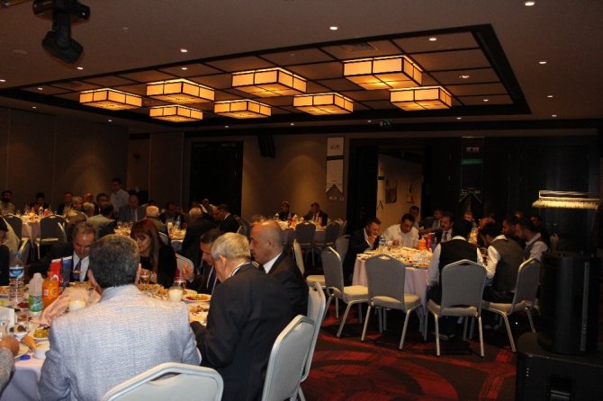 Aras Edaş’tan iftar yemeği