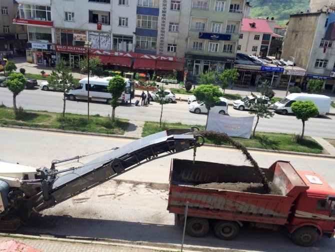 Güroymak’ta yol yapım çalışması